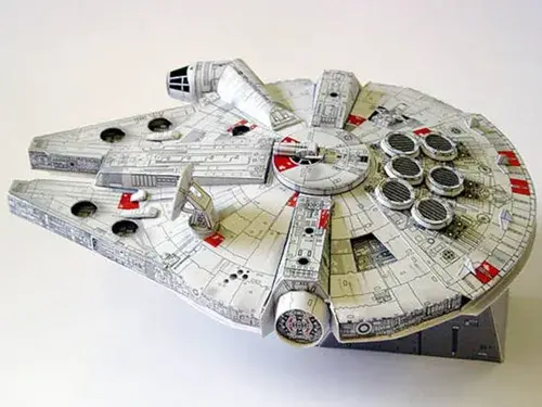 Nave Cargueiro Estelar — Kit Papercraft Cosplay — prévia 2
